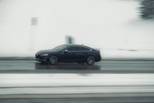 How Will Electric Vehicles Change the Landscape of the UK Automotive Industry?